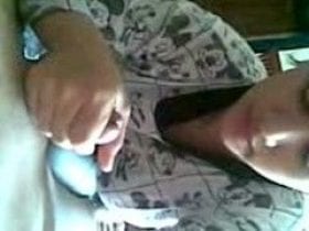 Bokep Indo Lagi ngewe tiba tiba adiknya masuk ke kamar