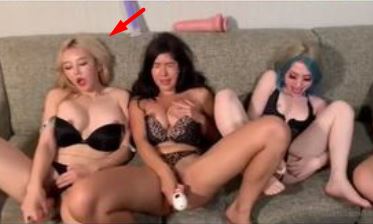 Bokep Indo Cici Kitty Asyik Buat Content Saling Mengocok Anu-nya