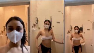 Bokep Indo Anjani Host Tiktok Lanjut Private Show Belahan Dada